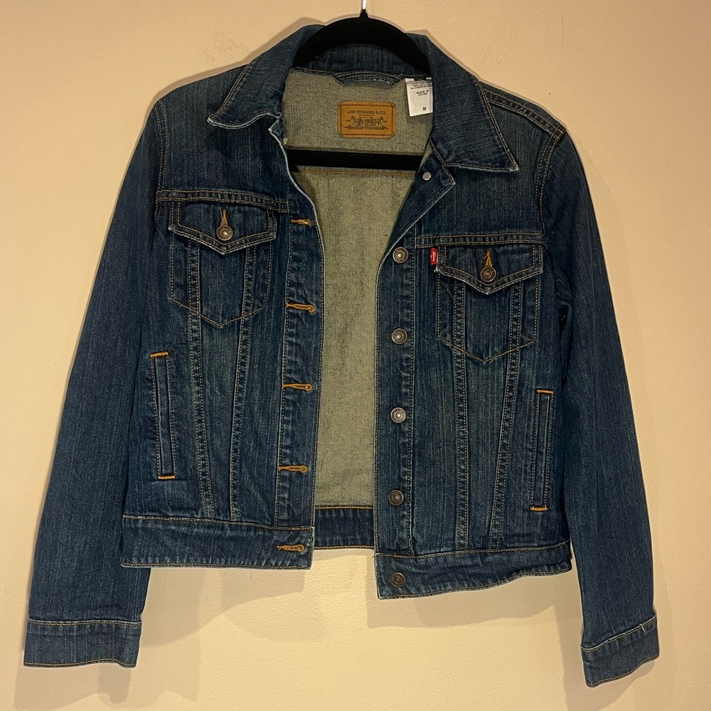 Levi's Dark Blue Denim Jacket size M